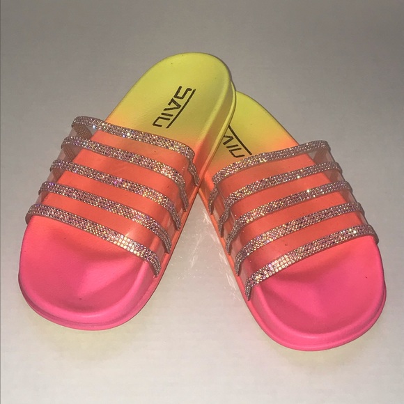 Slides - Picture 1 of 1